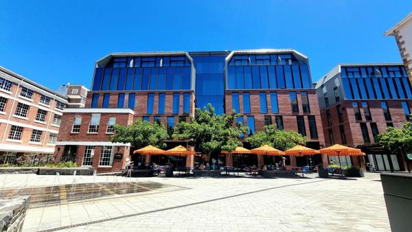 255  m² Retail Space