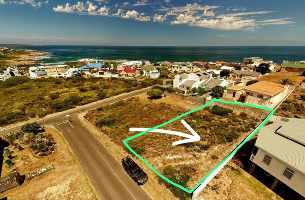 595 m² Land