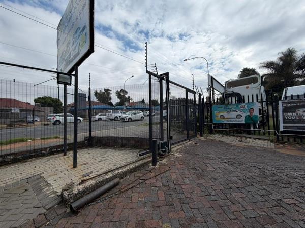 722  m² Commercial space