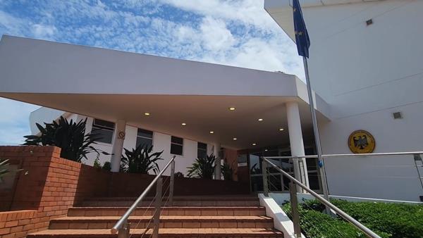 162  m² Commercial space