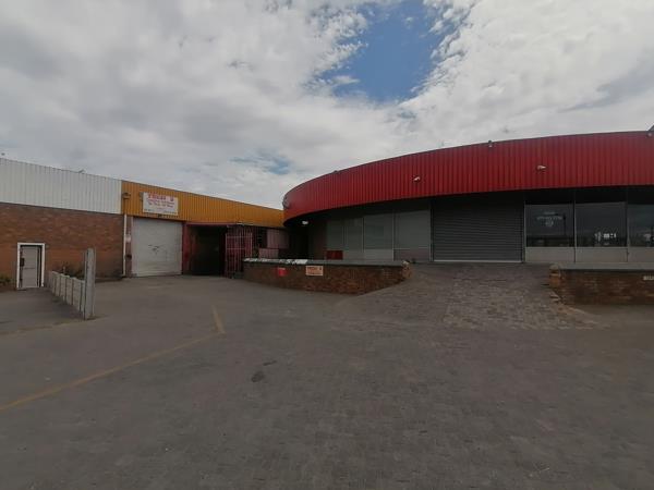 300  m² Industrial space