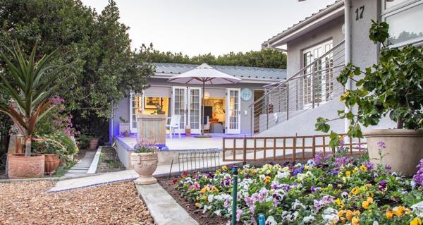 1 Bedroom Garden Cottage
