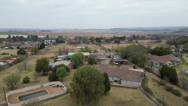 2.1 ha Commercial Farm