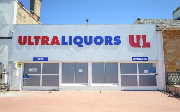 758  m² Retail Space