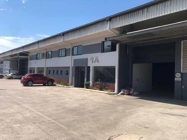 1 200 m² Industrial space