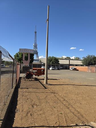 1 500  m² Industrial space