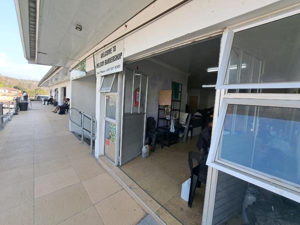 30  m² Retail Space