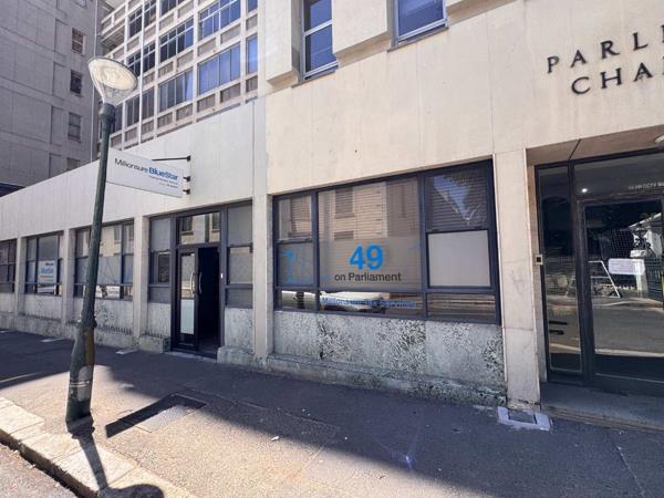 200  m² Retail Space