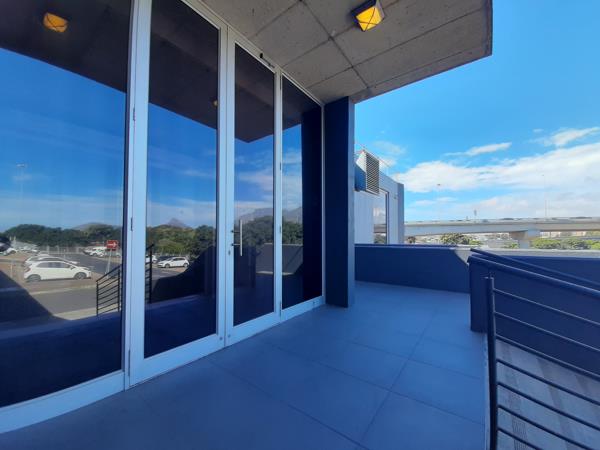 3 000 m² Commercial space