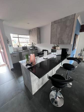 1 Bedroom Townhouse
