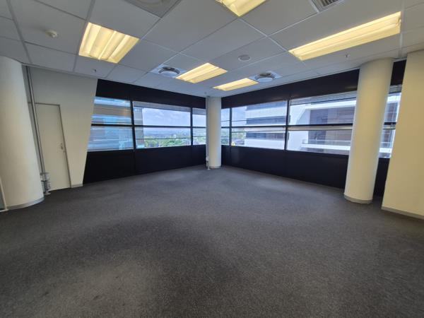 106 m² Commercial space