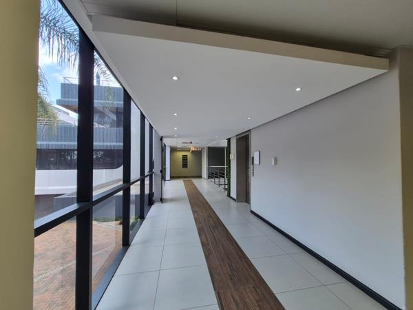 123  m² Commercial space