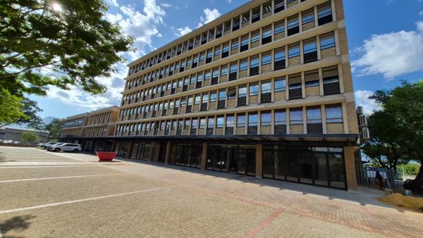 17  m² Commercial space