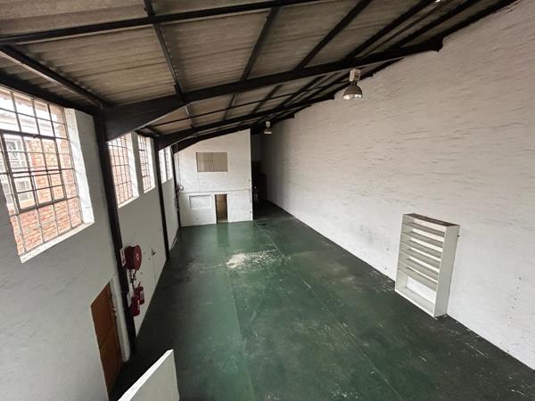 310 m² Industrial space