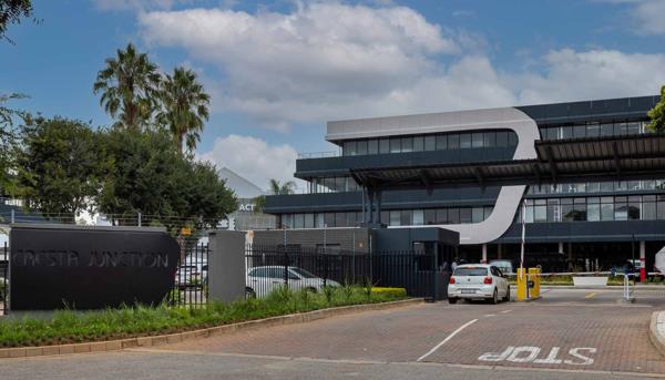 98 m² Commercial space