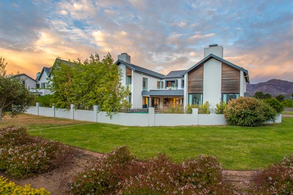 5 Bedroom House
