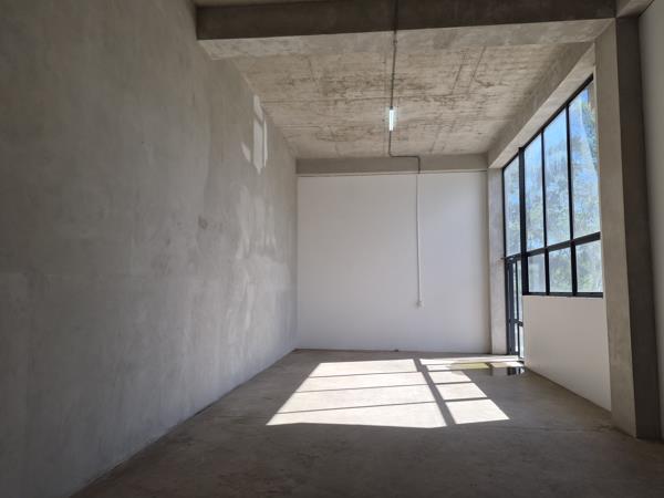 80 m² Commercial space
