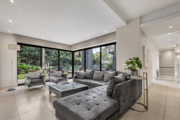4 Bedroom HouseAtholl - More