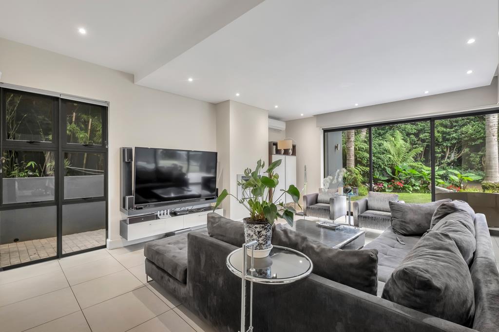 4 Bedroom HouseAtholl - View 2