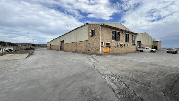 4 200  m² Industrial space