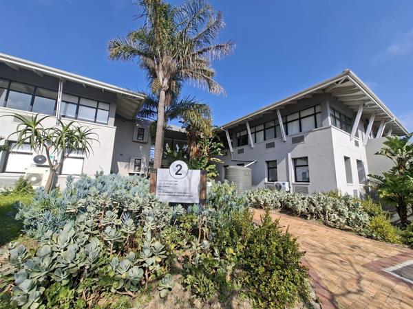 470  m² Office Space