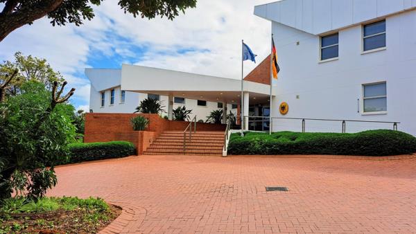 162  m² Office Space