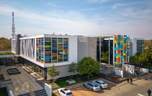 397 m² Office Space