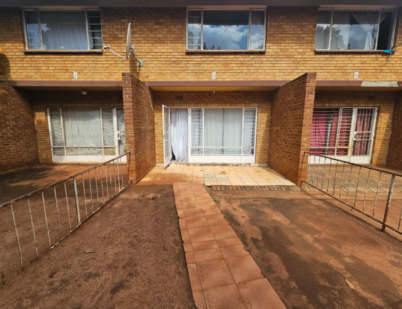 2 Bedroom Townhouse