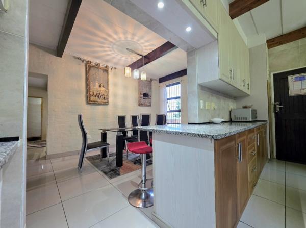6 Bedroom House