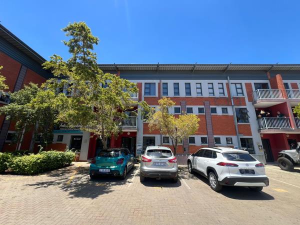 304  m² Industrial space