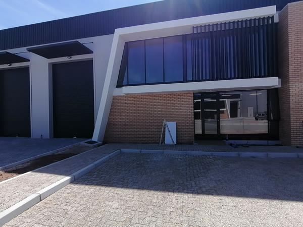 565  m² Industrial space