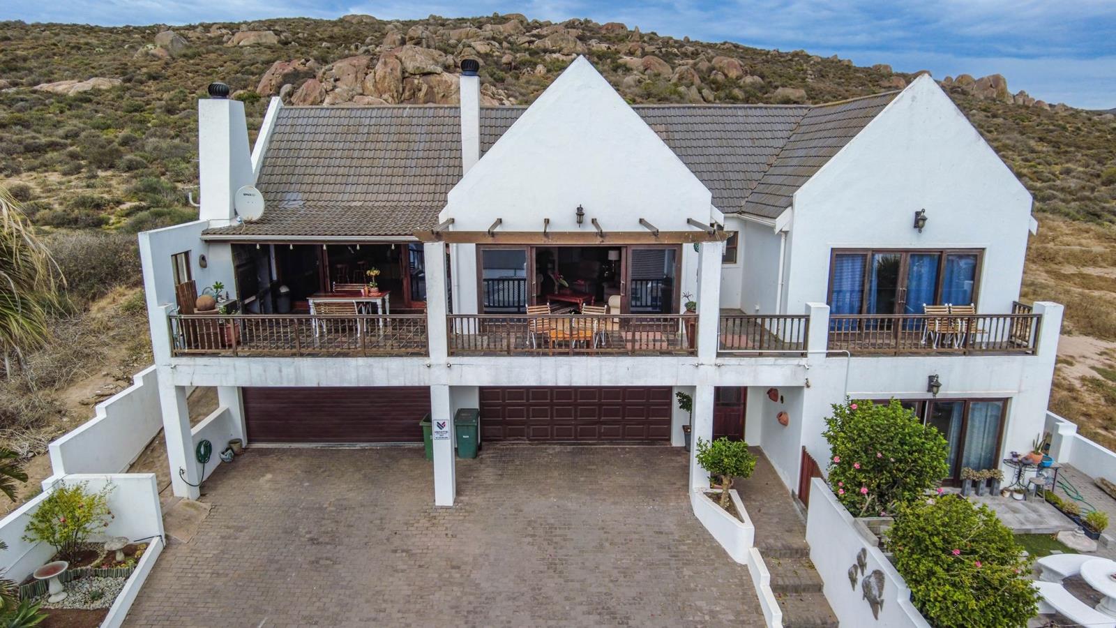 3 Bedroom House in Britannica Heights