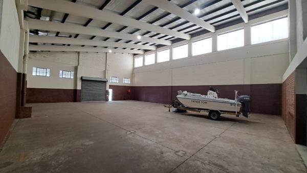 765  m² Industrial space