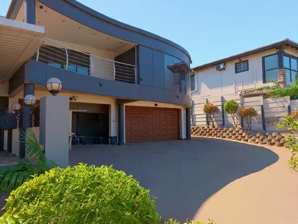 6 Bedroom House