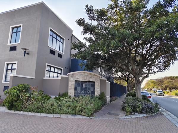 110  m² Commercial space