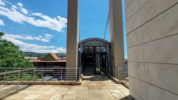 644  m² Office Space