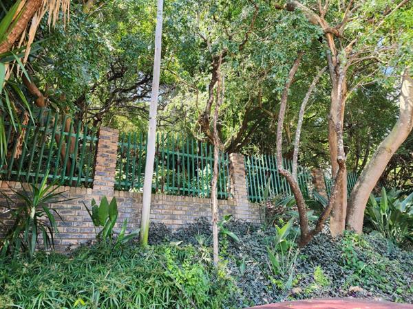744 m² Land