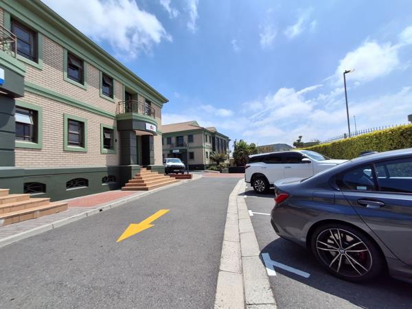 414  m² Office Space