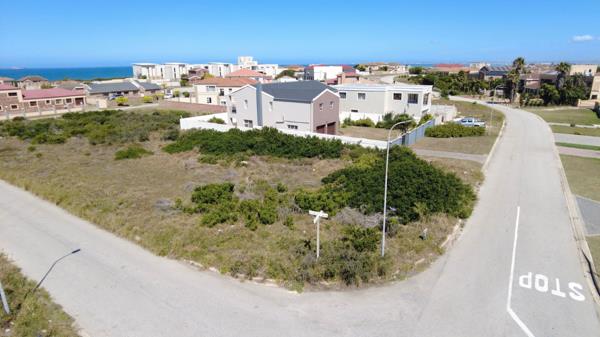 795 m² Land