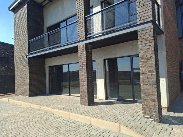 566 m² Commercial space