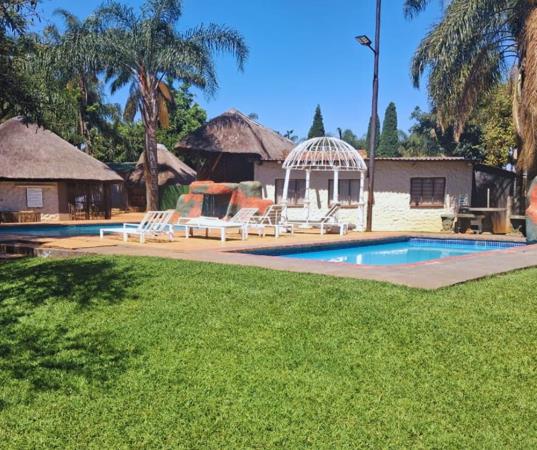 100  m² Commercial space