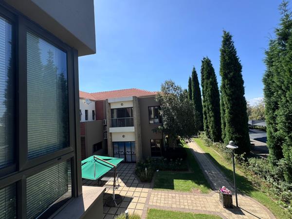 140  m² Commercial space