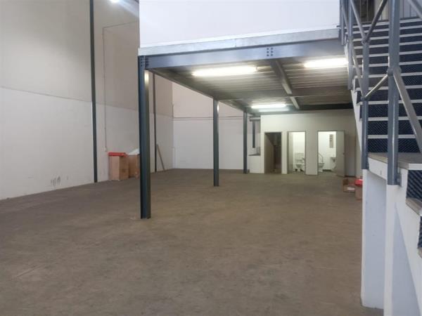 284  m² Industrial space