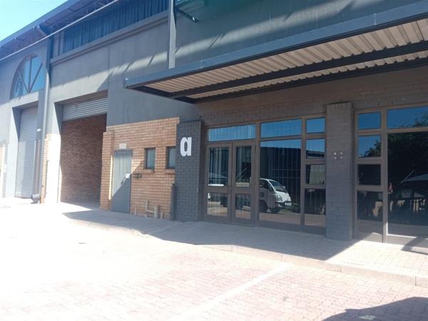 336  m² Industrial space