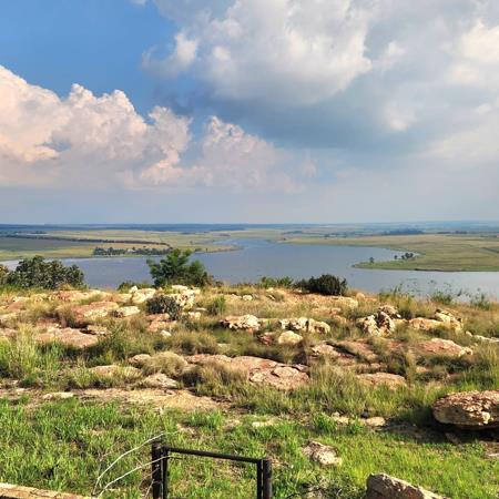 1 639 m² Land