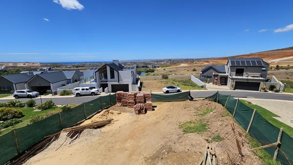484 m² Land