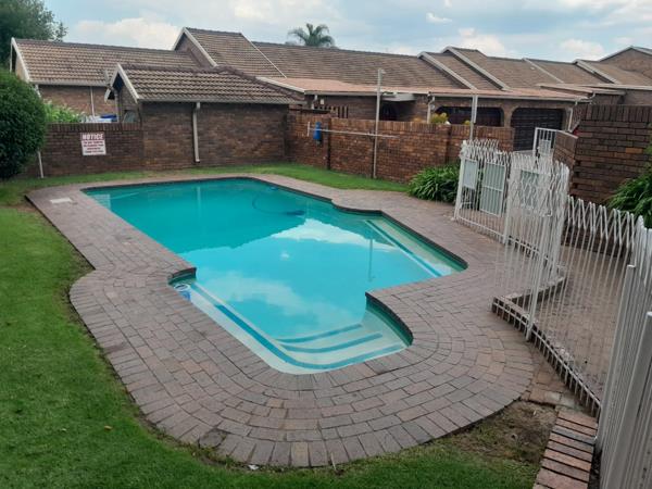 5 Bedroom Townhouse