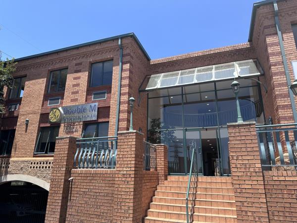 351  m² Office Space