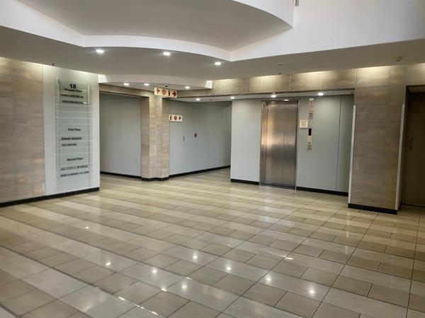 335 m² Office Space