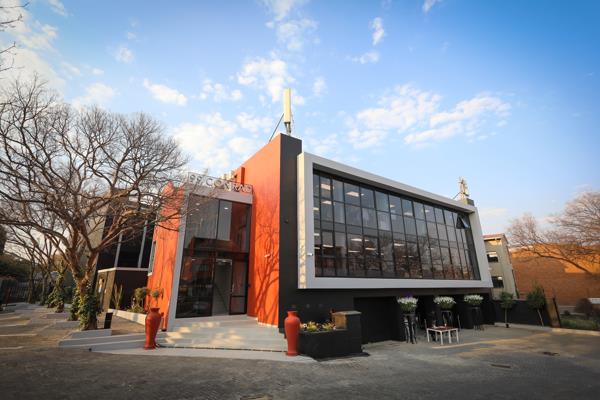 169  m² Commercial space